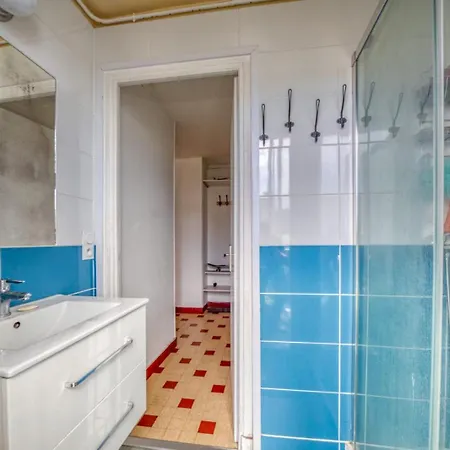 民宿 Jolie Chambre Avec Vue Dans En Colocation